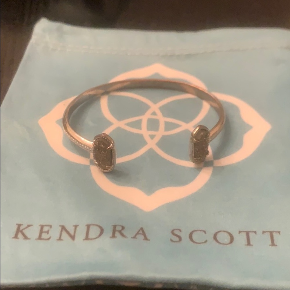 Kendra Scott bracelet